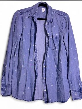 GAP Star Print Button-Up Shirt